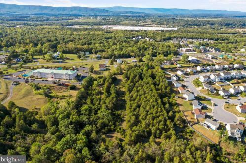 33456 Old Valley Pike, Strasburg VA  22657-3702 exterior