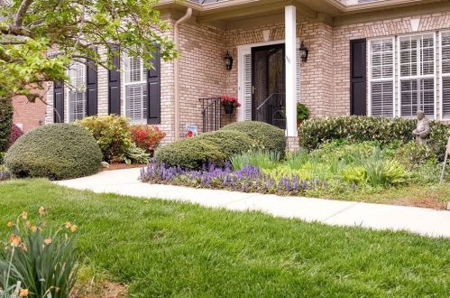 2 Bluff Ridge Ct, Greensboro NC  27455-2298 exterior