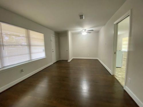 913 Wimberly St, Angleton TX  77515-3555 exterior