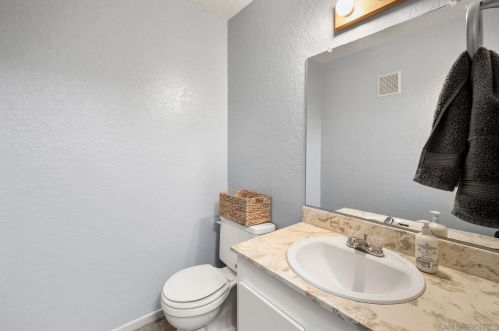 704 Silver Dr, Vista CA  92083-4243 exterior