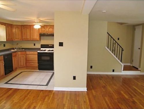 933 Roland Rd, Pittsburgh PA  15221-3961 exterior