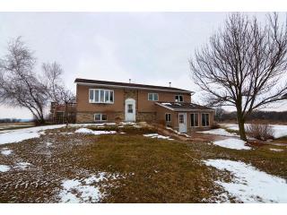 5335 Reeve Rd, Mazomanie, WI 53560-9371