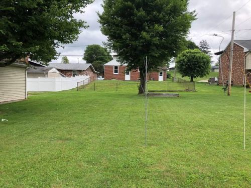 57 Westlawn Ave, Jackson, OH 45640-1852