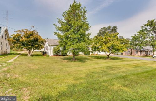 147 Euclid Ave, Charles Town WV  25414-1111 exterior