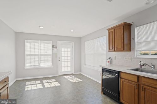 15 Brattleboro Rd, Swedesboro NJ  08085-2515 exterior