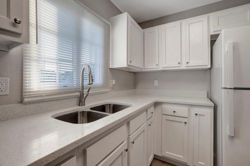9780 Park Lake Dr, Pinellas Park FL  33782-3563 exterior