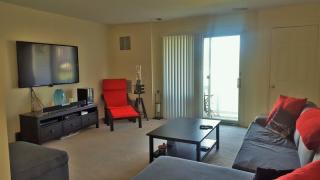 318 Sparrow Ct, Three Bridges NJ  08887-2118 exterior