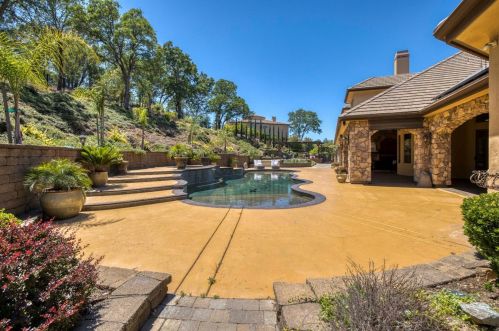 2940 Capetanios Dr, Folsom CA  95762-4601 exterior