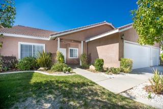 4140 Sungate Dr, Palmdale CA  93551-5343 exterior