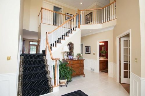 105 Countryview Ln, Canonsburg, PA 15317-3550