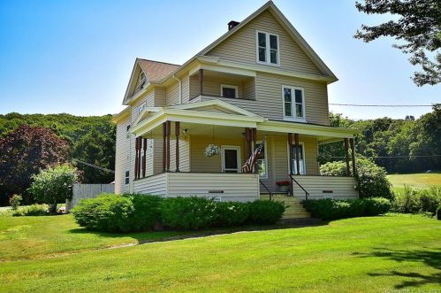 116 Ellington Ave, Ellington, CT 06029-4321