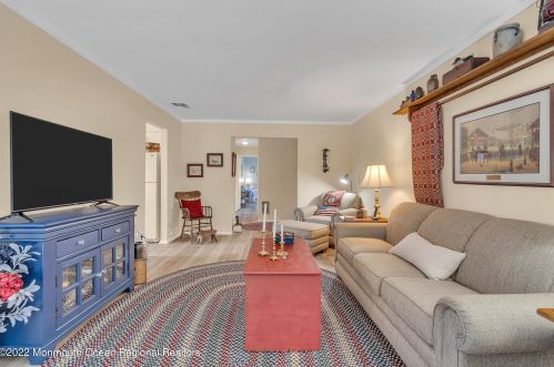 2 Campion Ct, Bricktown NJ  08724-1909 exterior