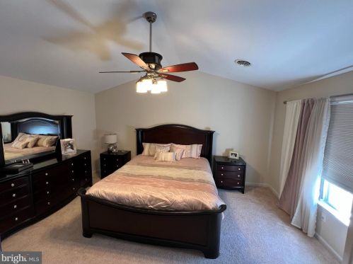 230 Pebble Vly Dr, Dover DE 19904-9469 exterior