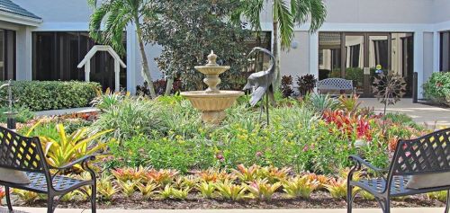 201 Arbor Lake Dr, Naples FL  34110-8637 exterior
