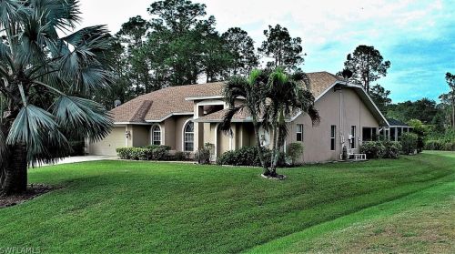 307 Columbus Ave, Lehigh Acres, FL 33936-1847