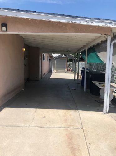 1058 16th St, San Bernardino CA  92411-1963 exterior