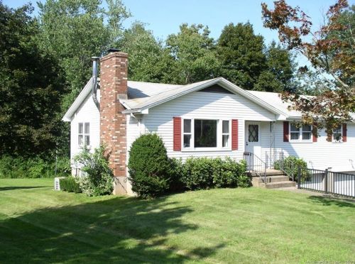 882 Randolph Rd, Middletown, CT 06457-5239