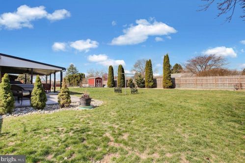 1024 Kercher Ave, Dauberville PA  19533-9389 exterior