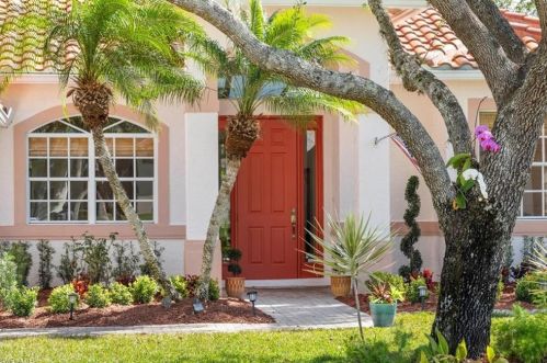 733 Grand Rapids Blvd, Naples, FL 34120-4468