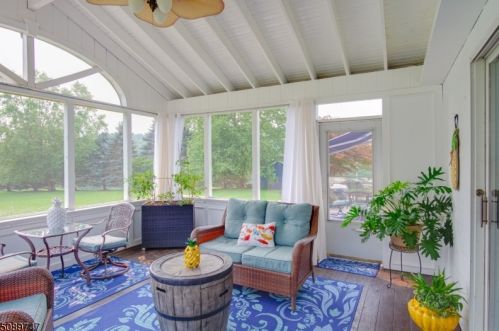 25 Martingale Dr, Wantage NJ  07461-2857 exterior