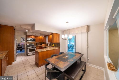 401 Santillo Way, Downingtown PA  19335-3132 exterior