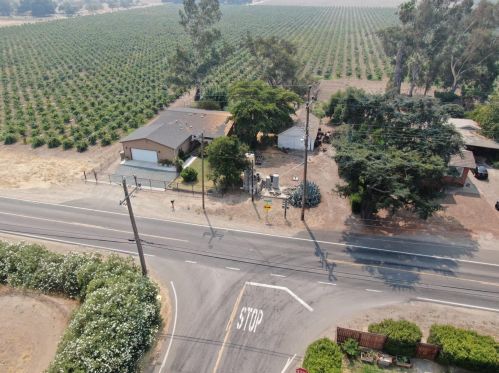 9728 Harney Ln, Lodi, CA 95240-9475