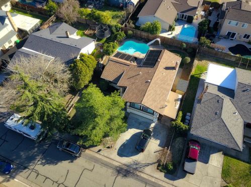8756 Via Alta Way, Elk Grove, CA 95624-2544