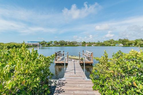 7637 Deedra Cir, Port Richey FL  34668-6454 exterior