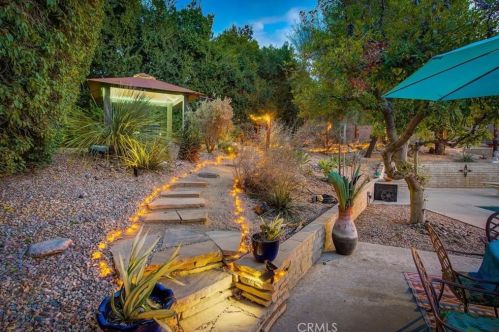 1672 Smiley Heights Dr, Redlands CA  92373-6533 exterior