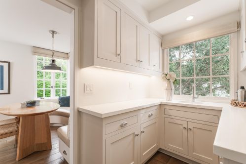 1564 Ramona Ln, Santa Barbara CA  93108-2634 exterior