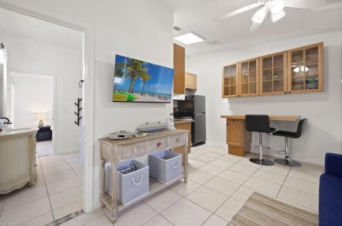 742 111th Ave, Naples, FL 34108-1828