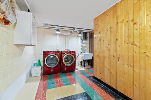 1128 Knowlton Rd, Bellefontaine OH  43311-2908 exterior