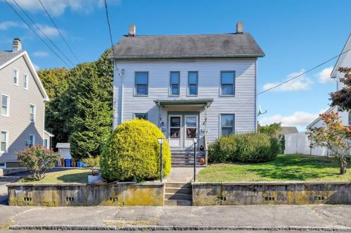 120 Hill St, Huntington, CT 06484-3237