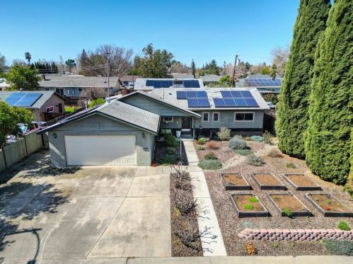 1722 Amador Way, Woodland, CA 95695-5605