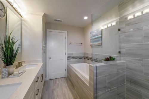 1449 Branham Ln, San Jose CA  95111-2760 exterior