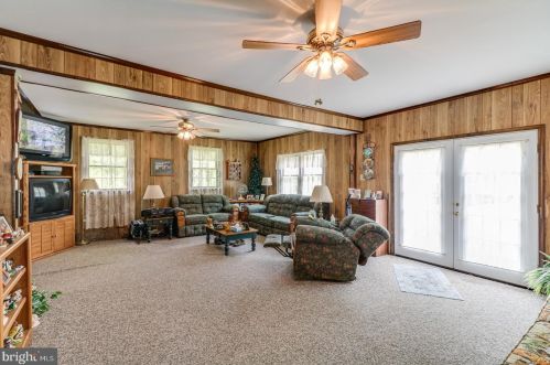 1823 Harvey Straughn Rd, Blackbird DE  19734-9646 exterior