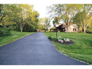 6734 Cloister Cliffs Dr, Liberty Township, OH 45042