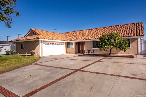 2140 Nautical St, Anaheim, CA 92802-4922