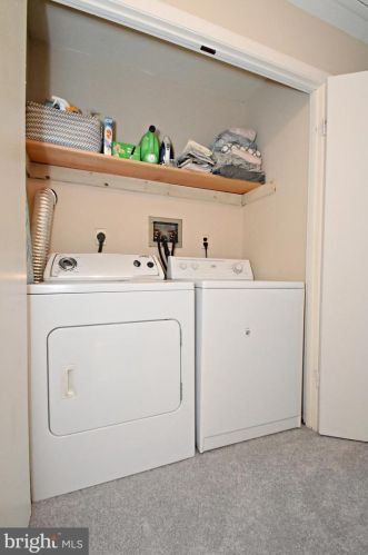 1109 Harbour Dr, Palmyra NJ 08065-2218 exterior