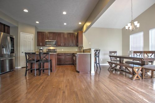 318 Patriot Ct, Liberty Township OH  45036 exterior