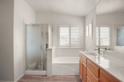 5812 Homewood Way, Riverbank CA  95367-9550 exterior