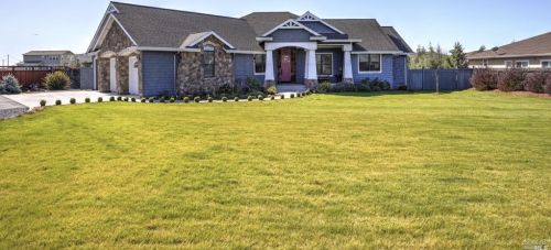 1838 Alan Dr, Penngrove CA  94951-9735 exterior