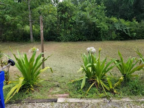 1310 20th Ave, Vero Beach FL  32962-6159 exterior