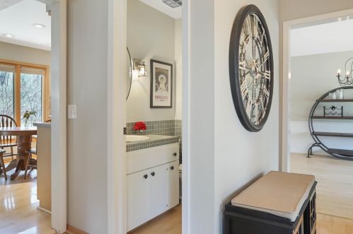 2600 Comstock Ln, Minneapolis MN 55447-1831 exterior