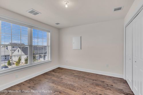 21 Halsey Dr, Bricktown NJ  08723-7510 exterior