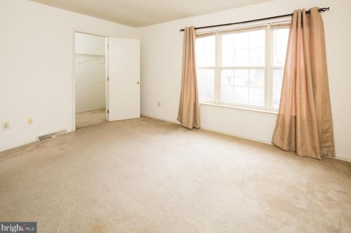 28 Periwinkle Ct, Dover DE  19904-7759 exterior