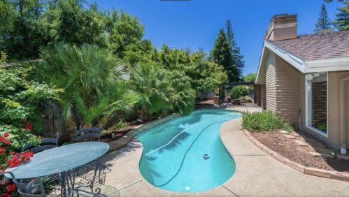 2729 Sierra Ave, Fresno, CA 93711-1127