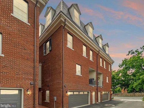 317 George St, Fredericksburg VA  22401-5815 exterior