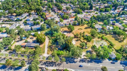 8490 Old Redwood Hwy, Windsor, CA 95492-9262