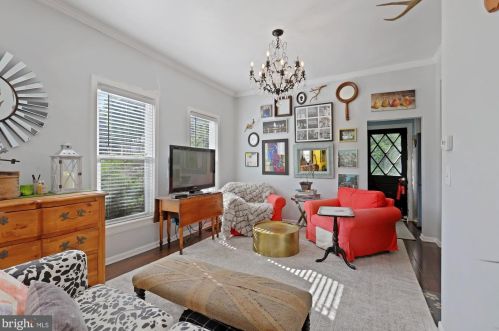 883 Walnut St, Lemoyne PA  17043-1556 exterior